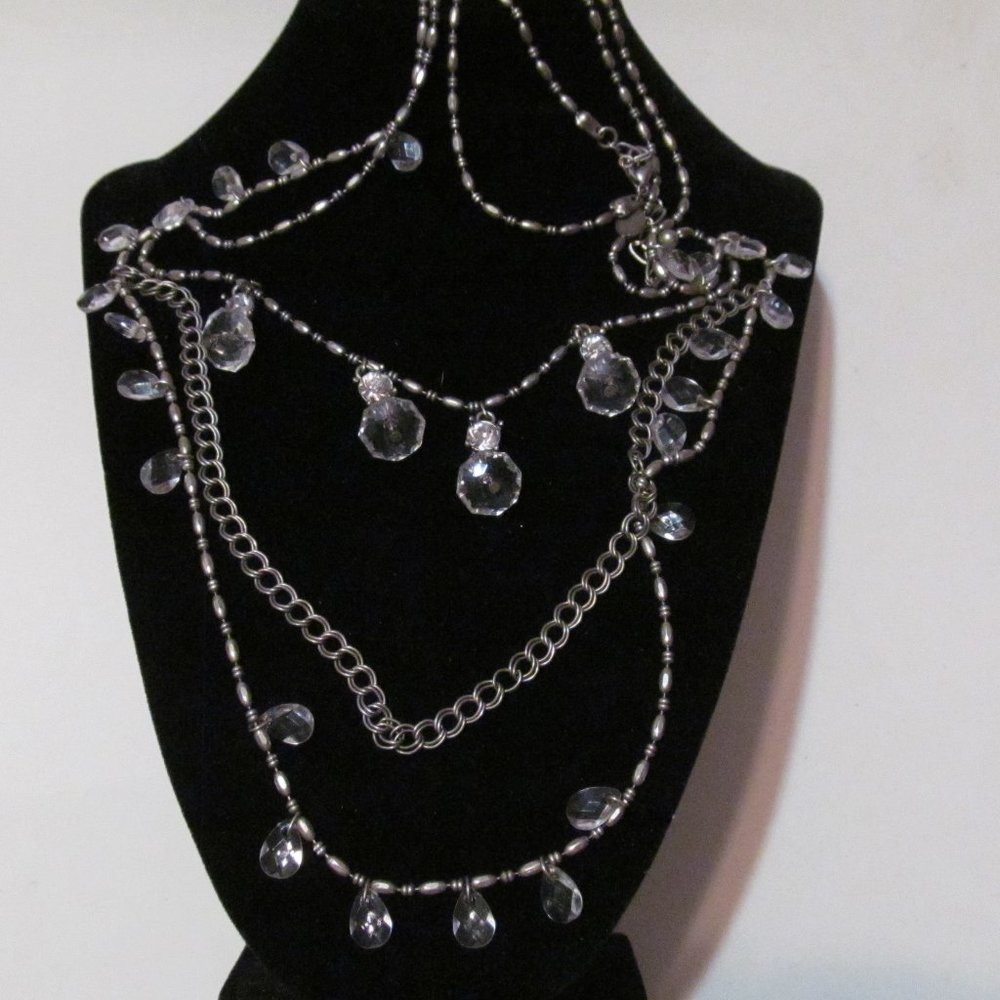 American Eagle Outfitters silver tone necklace